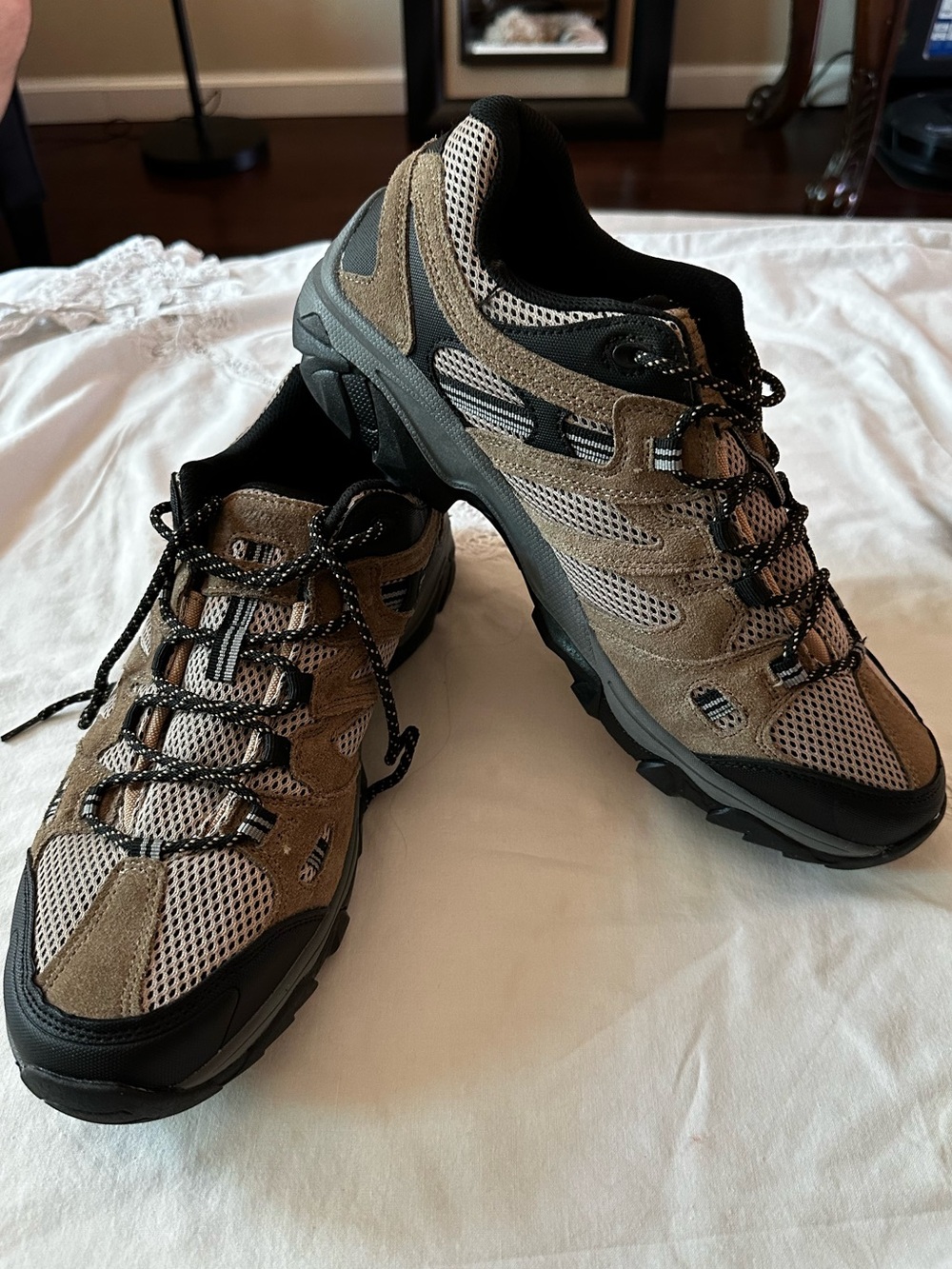 Hi-Tec Men's Tan and Black Trail Runners